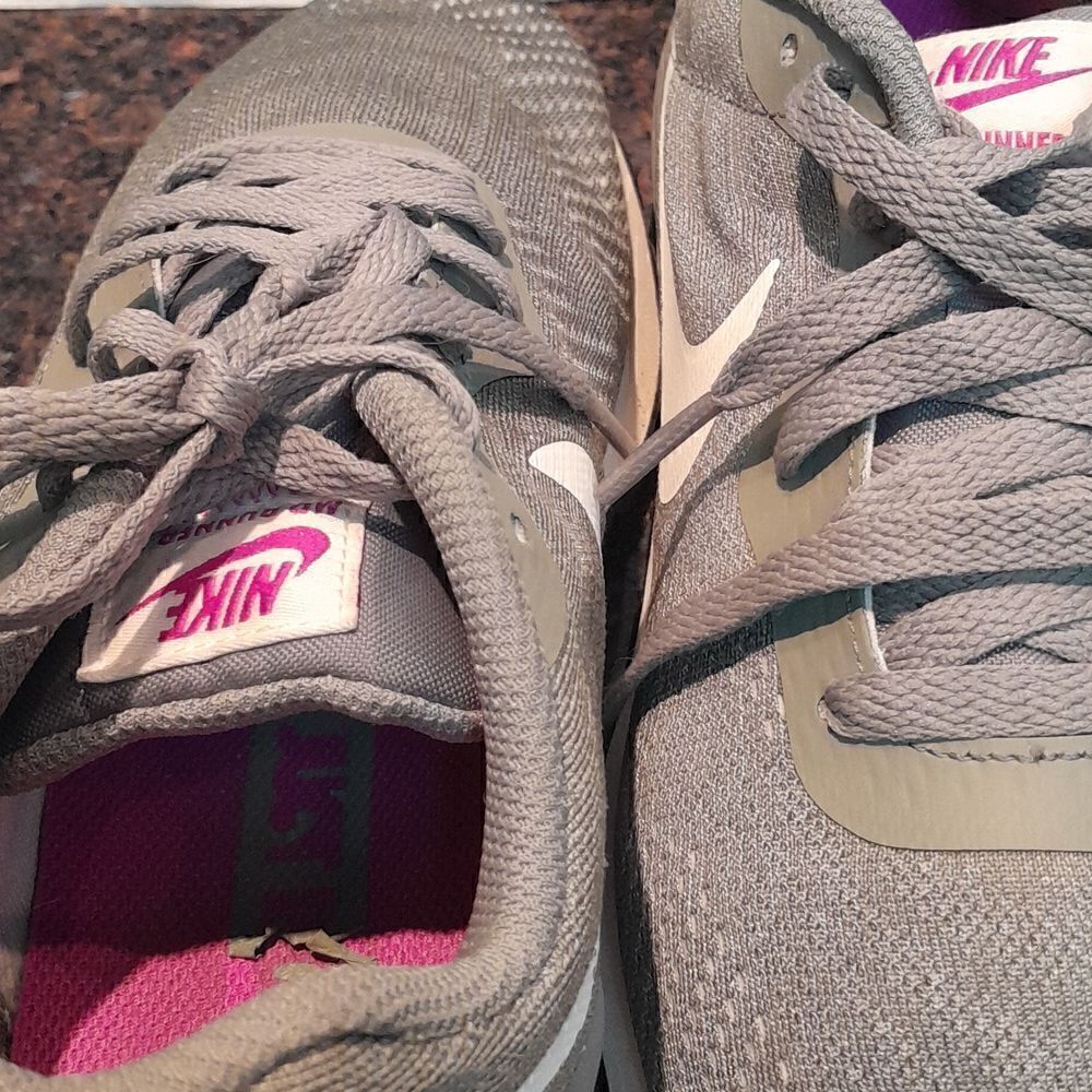 Nike Md Runner 2 Shoes...Size 8.5